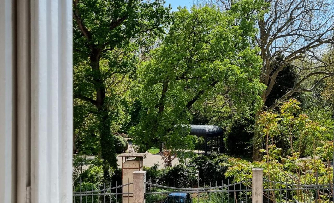 Central Park In Триест Экстерьер фото